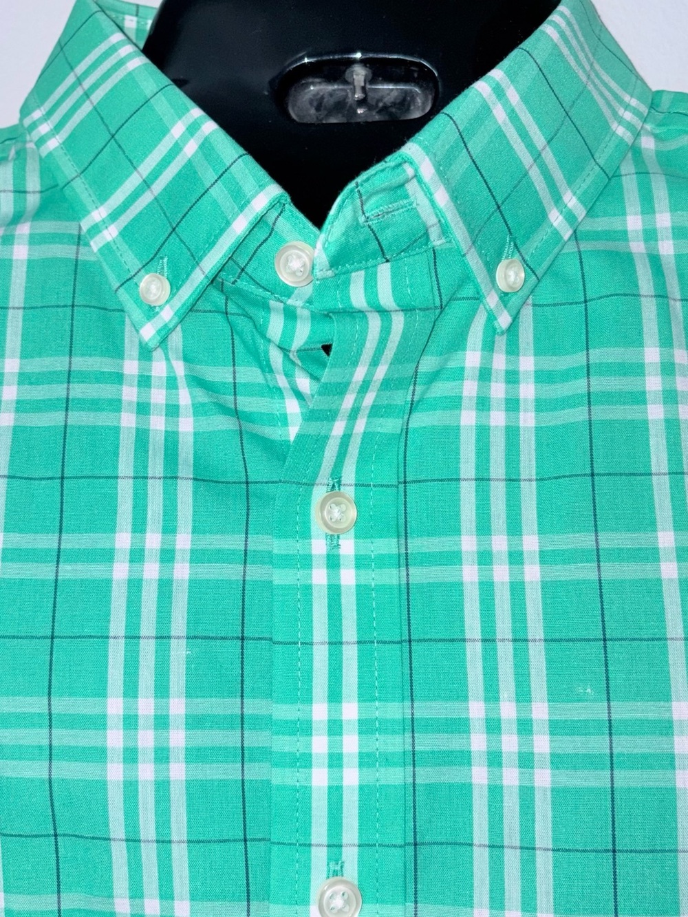 Club Room Green and White Plaid Short-Sleeve Button-Down Shirt M